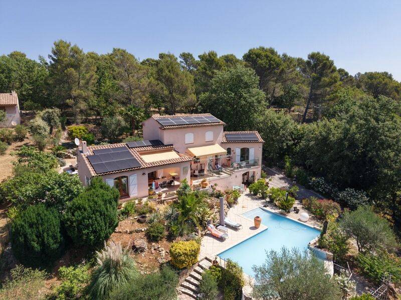 Maison 6 pièces 150 m² · à Néoules · 150 m² · 890 000 €