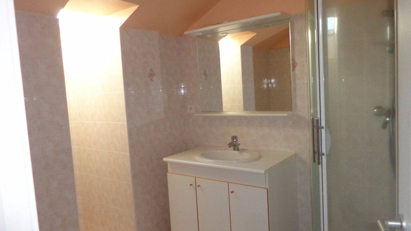 Appartement 2 pièces 45 m² · à Aurillac · 45 m² · 420 €
