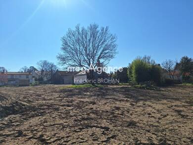 Terrain constructible à vendre 85 330 € 407 m² de terrain Saint-Colomban 44310