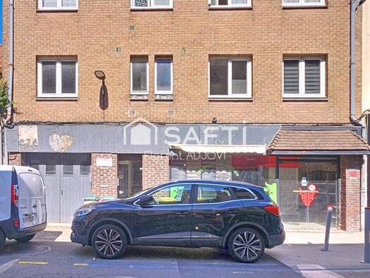 Immeuble à vendre 468 000 € 330 m² Rive Gauche Arques 62510