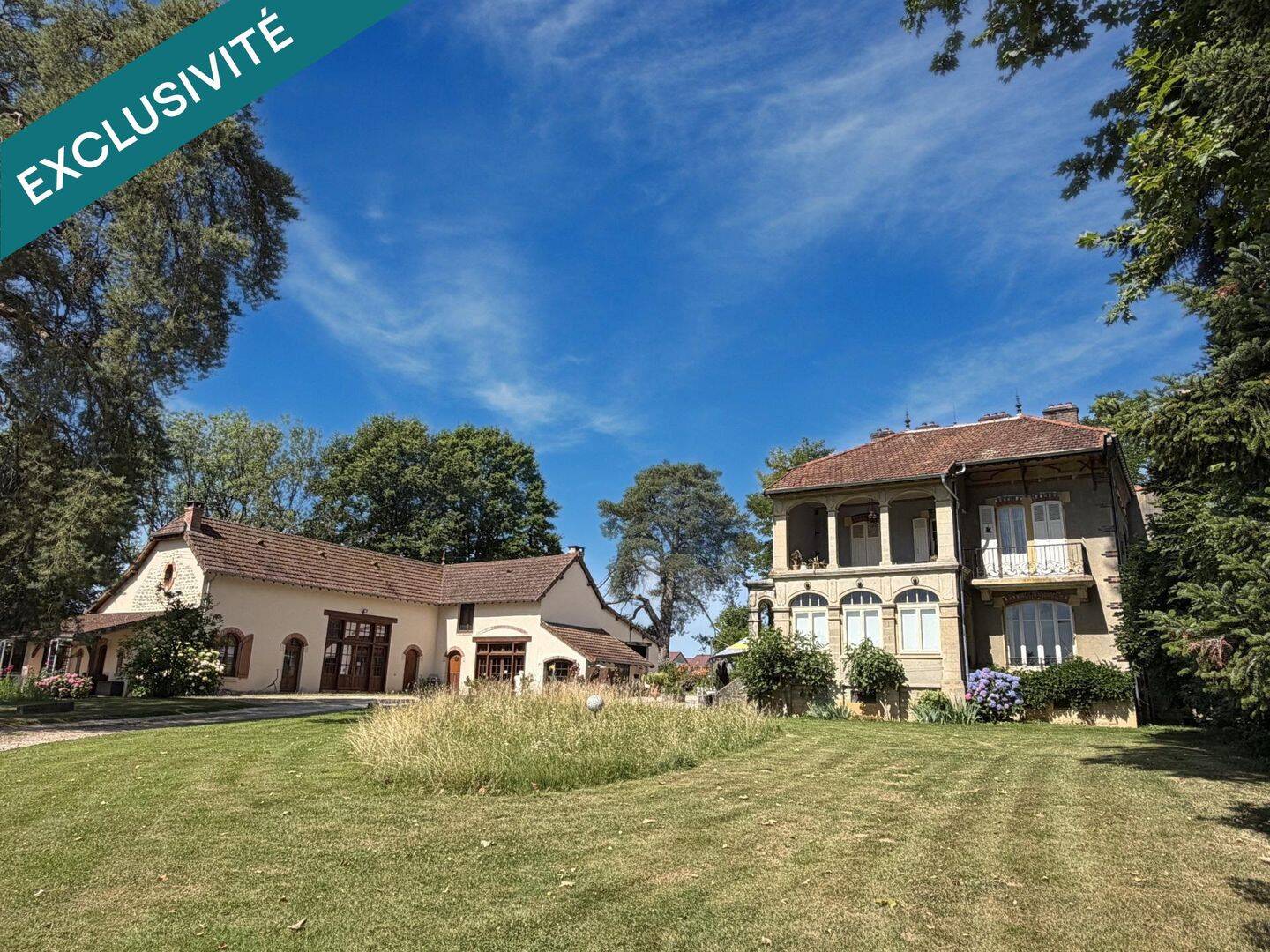 Maison 11 pièces 274 m² · à Lons-le-Saunier · 274 m² · 650 000 €