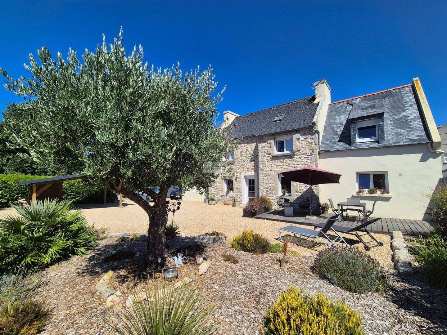 Maison 6 pièces 114 m² · à Santec · 114 m² · 428 400 €