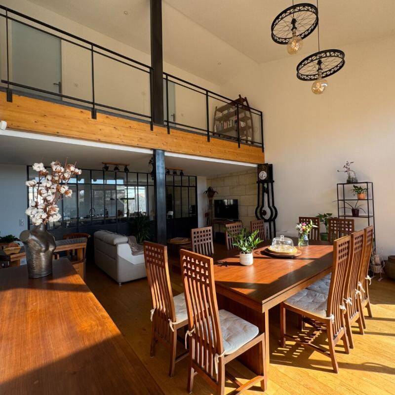 Maison 6 pièces 388 m² · à Saint-Loubès · 388 m² · 605 000 €
