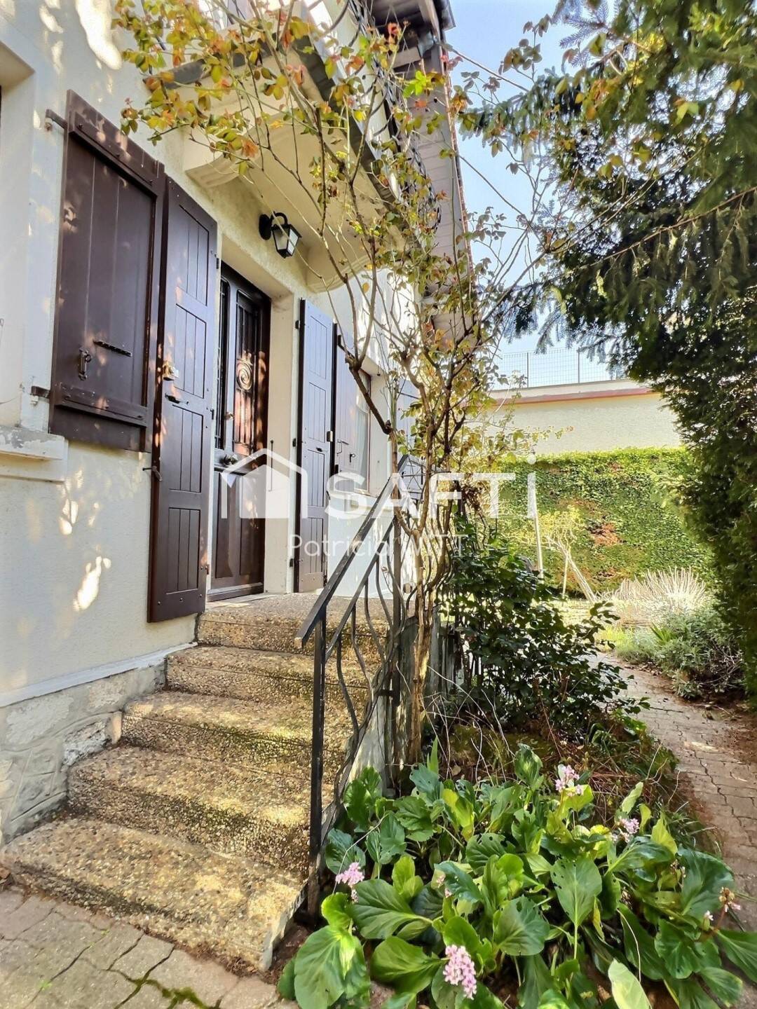 Maison 4 pièces 91 m² · à Ville-la-Grand · 91 m² · 399 000 €