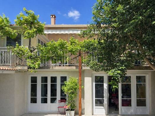 Maison à vendre 468 000 € 10 pièces 3 chambres 196 m² 300 m² de terrain Champfleury Avignon 84000