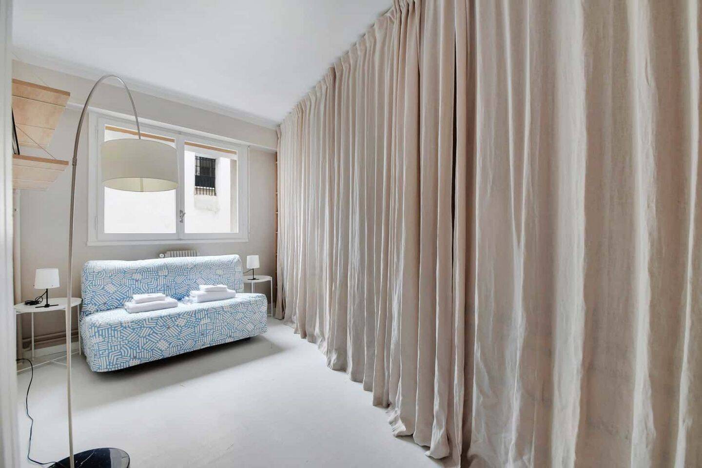 Appartement 3 pièces 58 m² · à Paris 10ème Arrondissement · 58 m² · 3 802 €