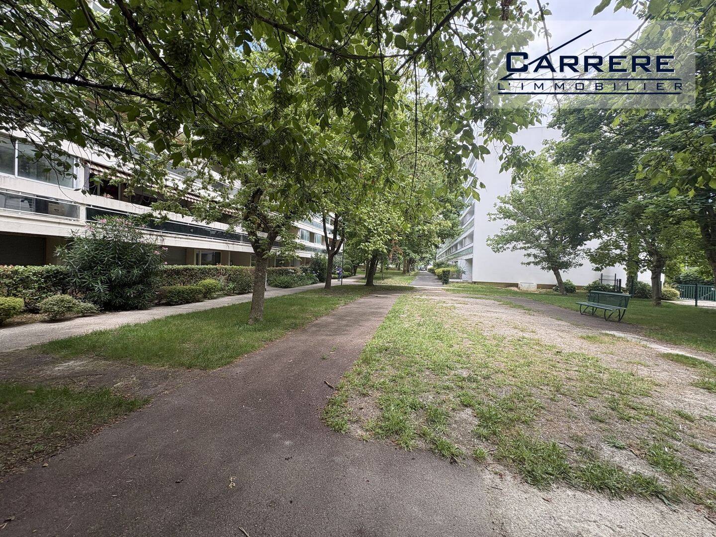 Appartement 3 pièces 78 m² · à Lormont · 77,7 m² · 180 000 €