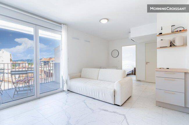 Appartement 2 pièces 38 m² · à Saint-Laurent-du-Var · 38 m² · 1 206 €