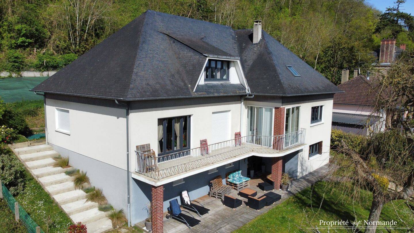 Maison 8 pièces 280 m² · à Pont-Audemer · 280 m² · 299 000 €