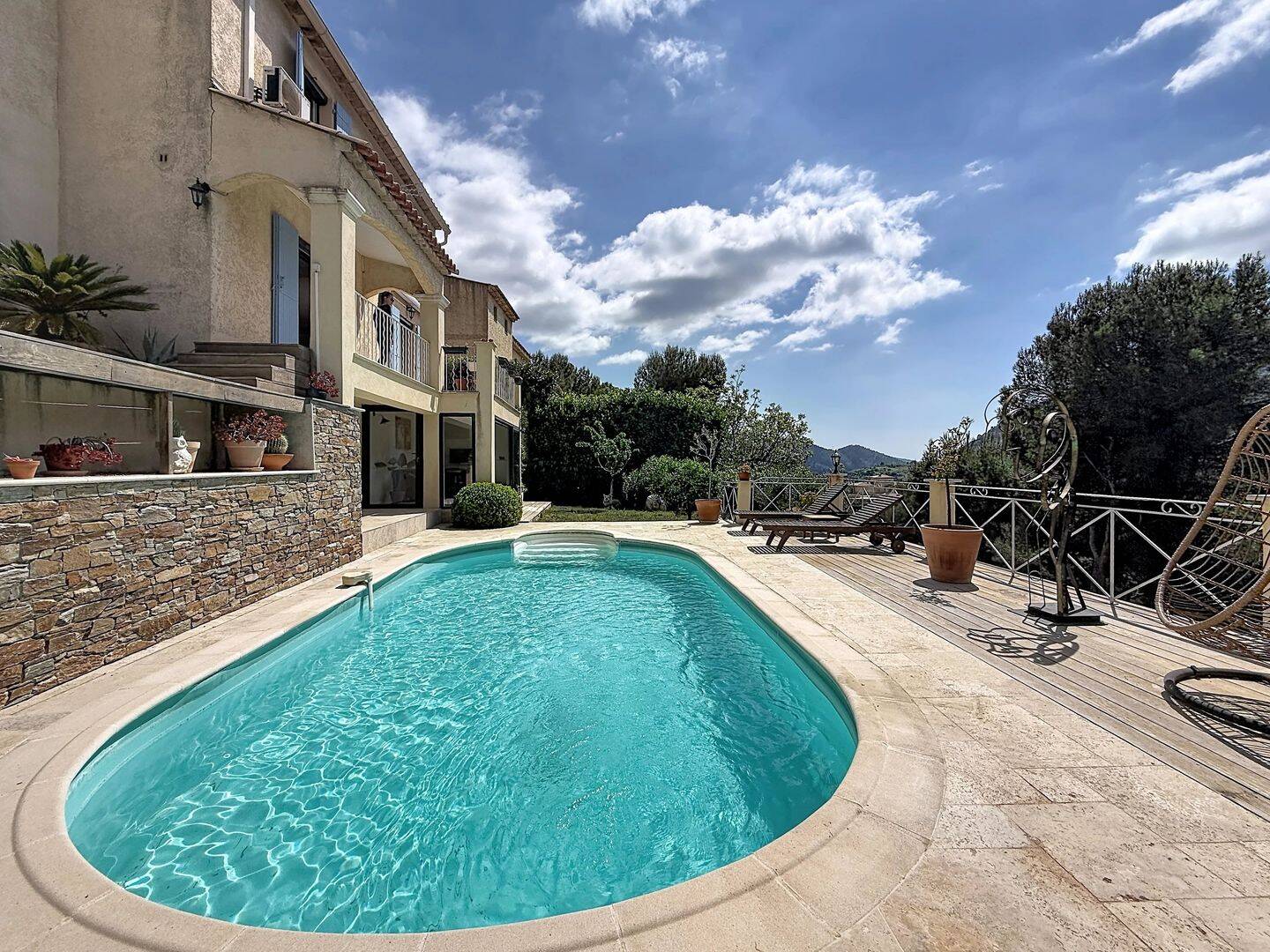 Maison 5 pièces 115 m² · à Tourrette-Levens · 115 m² · 629 000 €