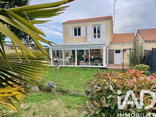 Maison à vendre 214 000 € 4 pièces 2 chambres 98 m² 422 m² de terrain Nanteuil-Les Rochereaux Migné-Auxances 86440
