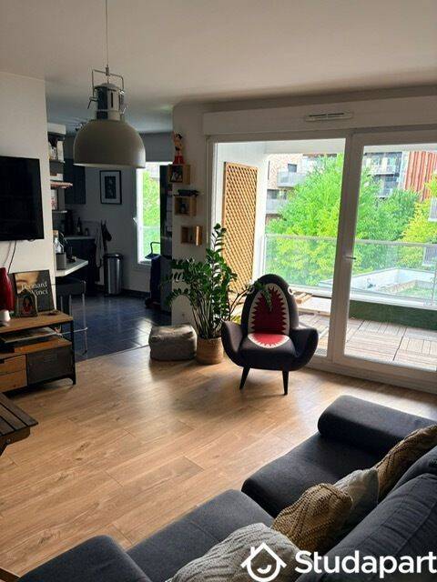 Maison 3 pièces 56 m² · à Saint-Ouen-sur-Seine · 56 m² · 1 700 €