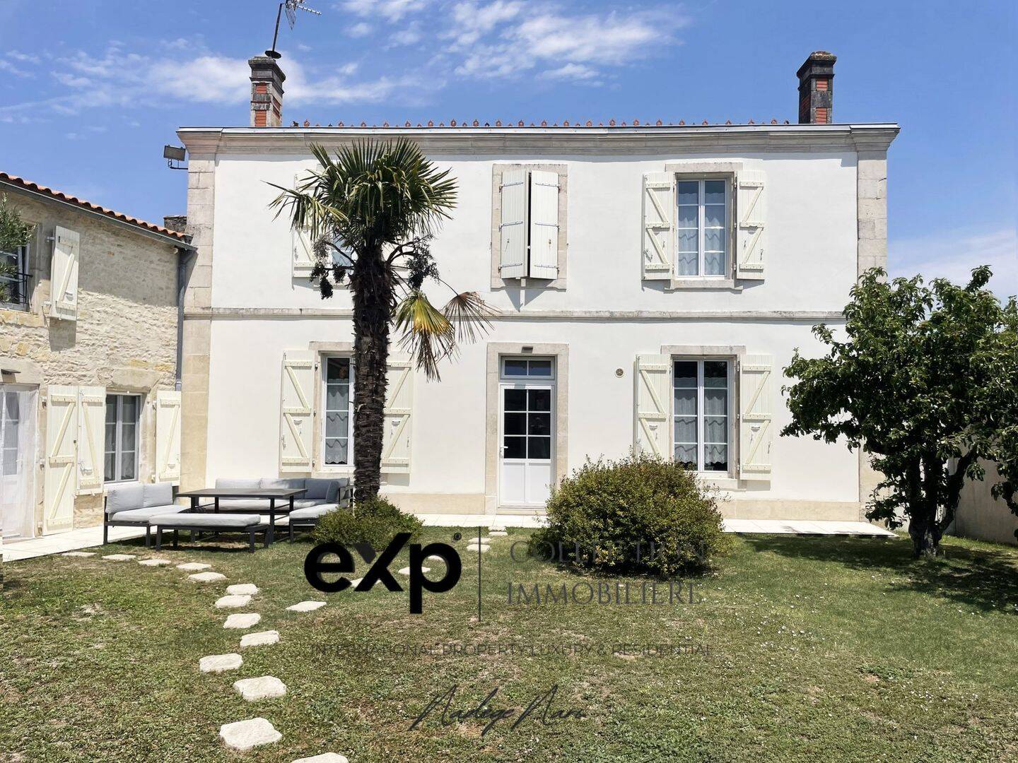 Maison 8 pièces 265 m² · à Sainte-Soulle · 265 m² · 608 400 €
