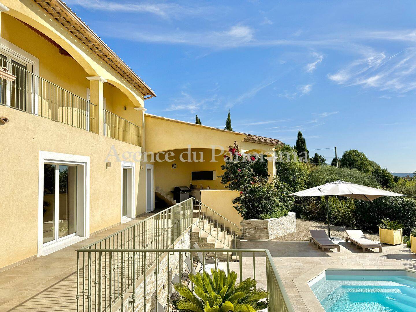 Maison 4 pièces 160 m² · à Le Tignet · 159,7 m² · 895 000 €