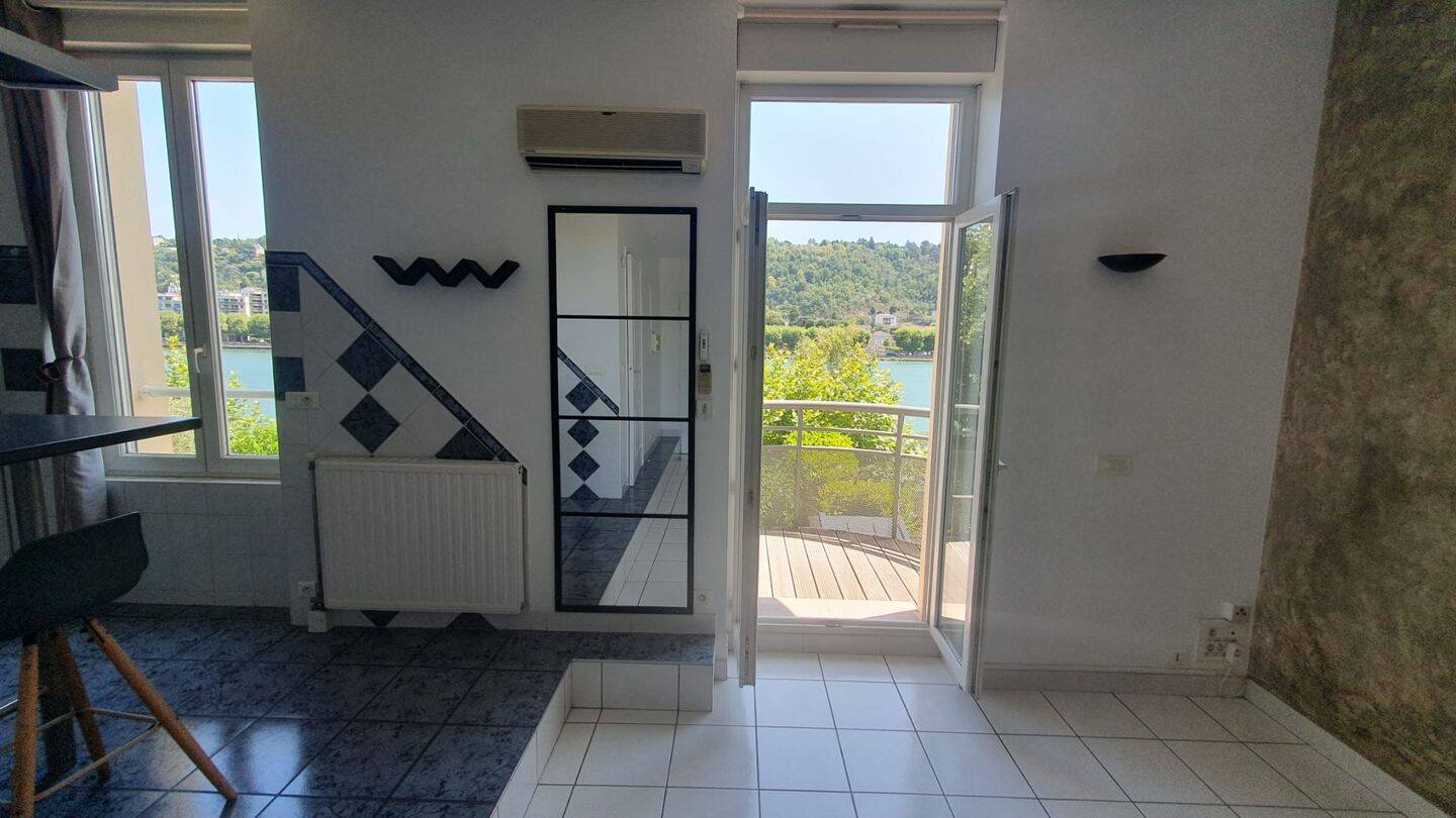 Appartement 2 pièces 40 m² · à Sainte-Colombe · 40 m² · 780 €