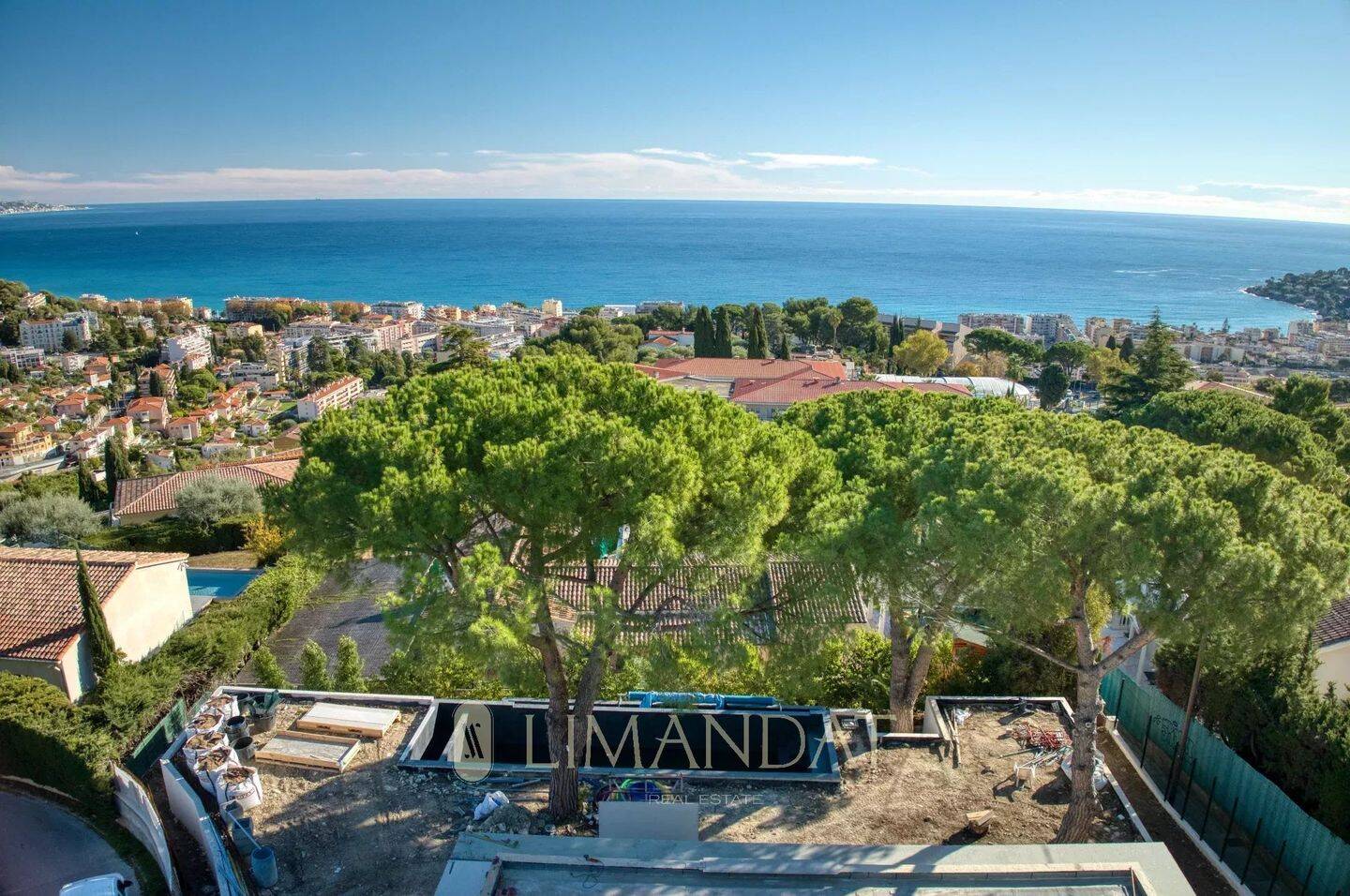 Maison 5 pièces 200 m² · à Roquebrune-Cap-Martin · 200 m² · 7 500 000 €