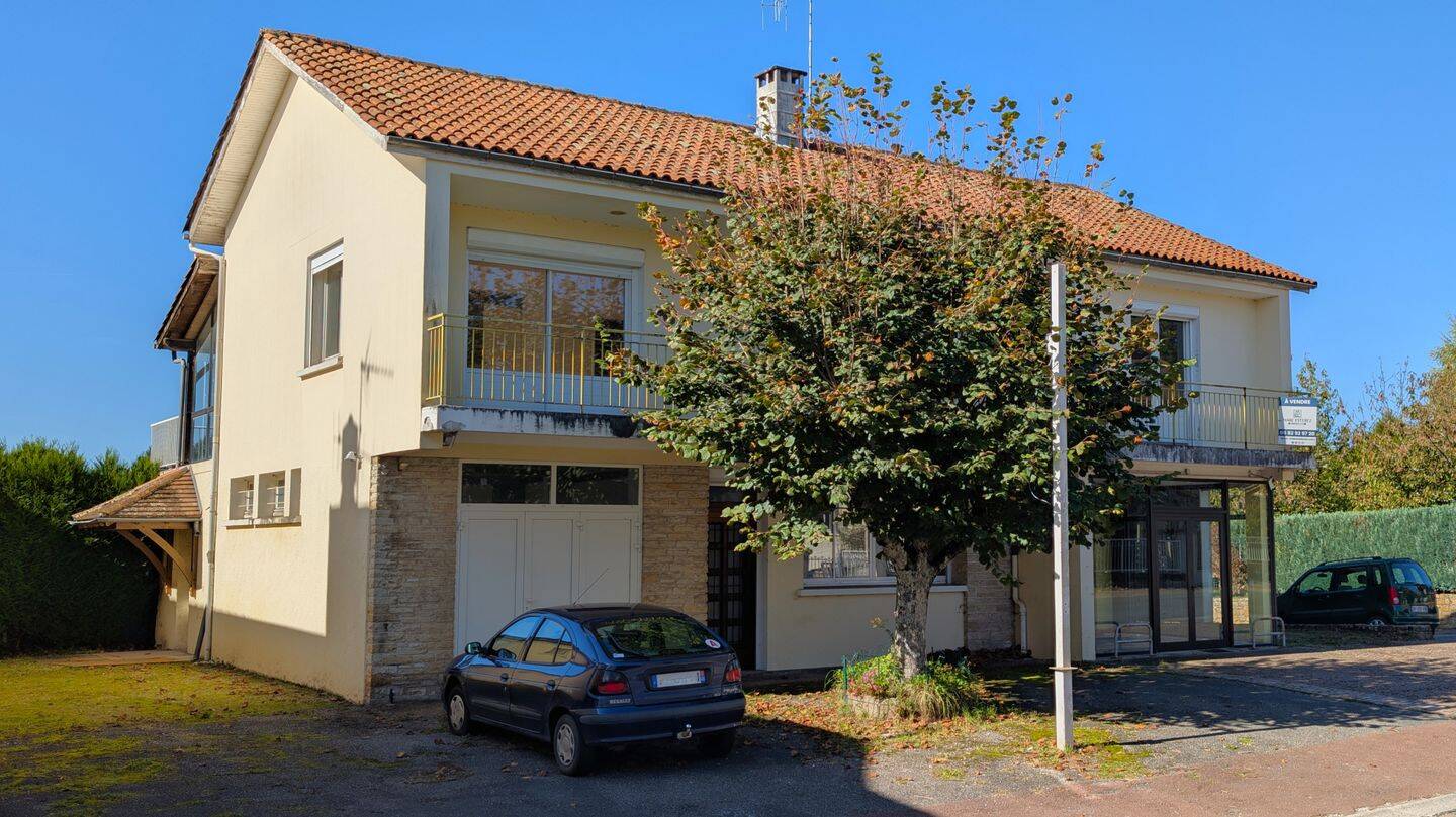 Maison 5 pièces 112 m² · à Leyme · 112 m² · 92 000 €