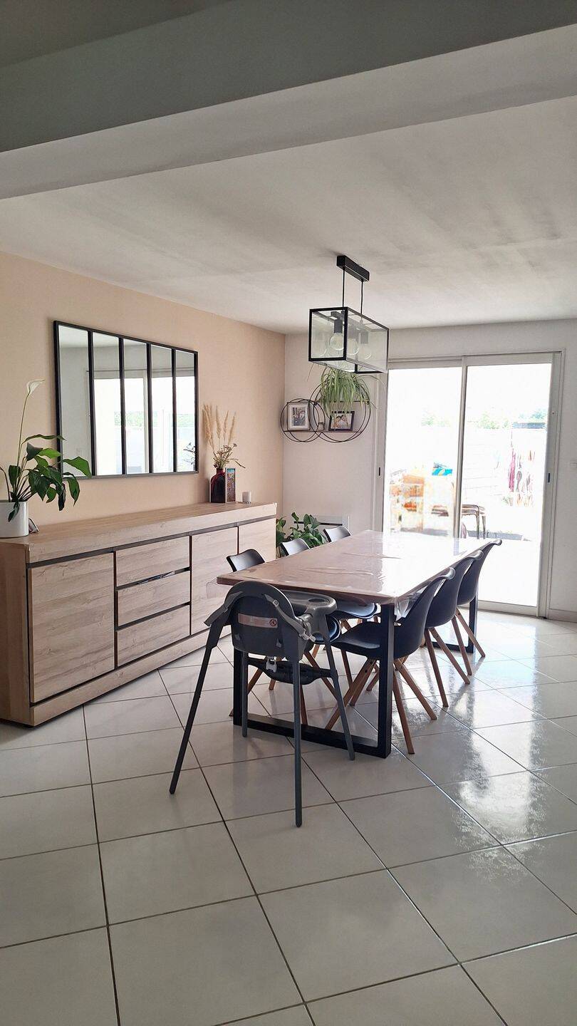Maison 5 pièces 113 m² · à Petite-Forêt · 113 m² · 215 000 €