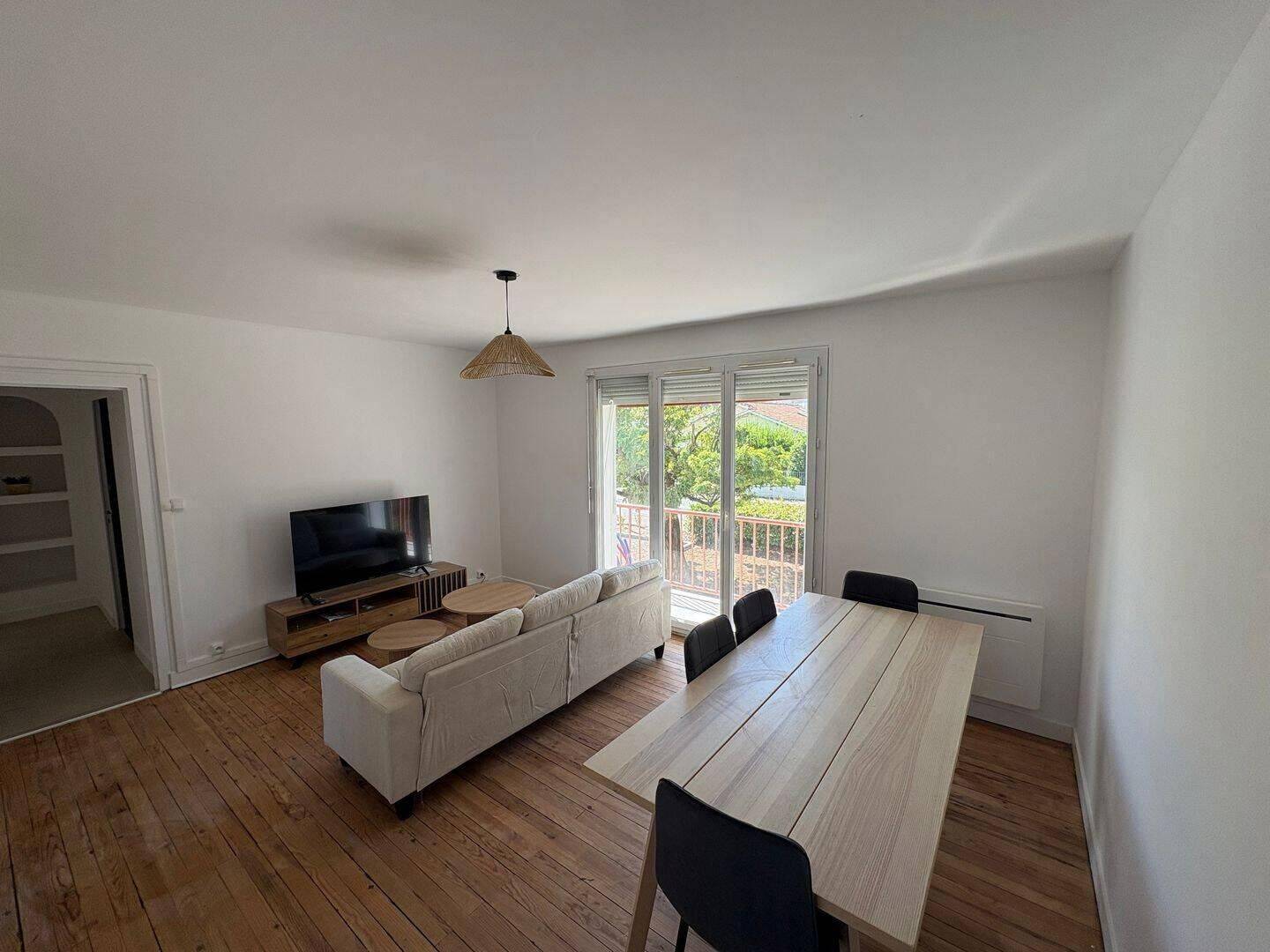 Appartement 4 pièces 73 m² · à Talence · 73 m² · 650 €/mois