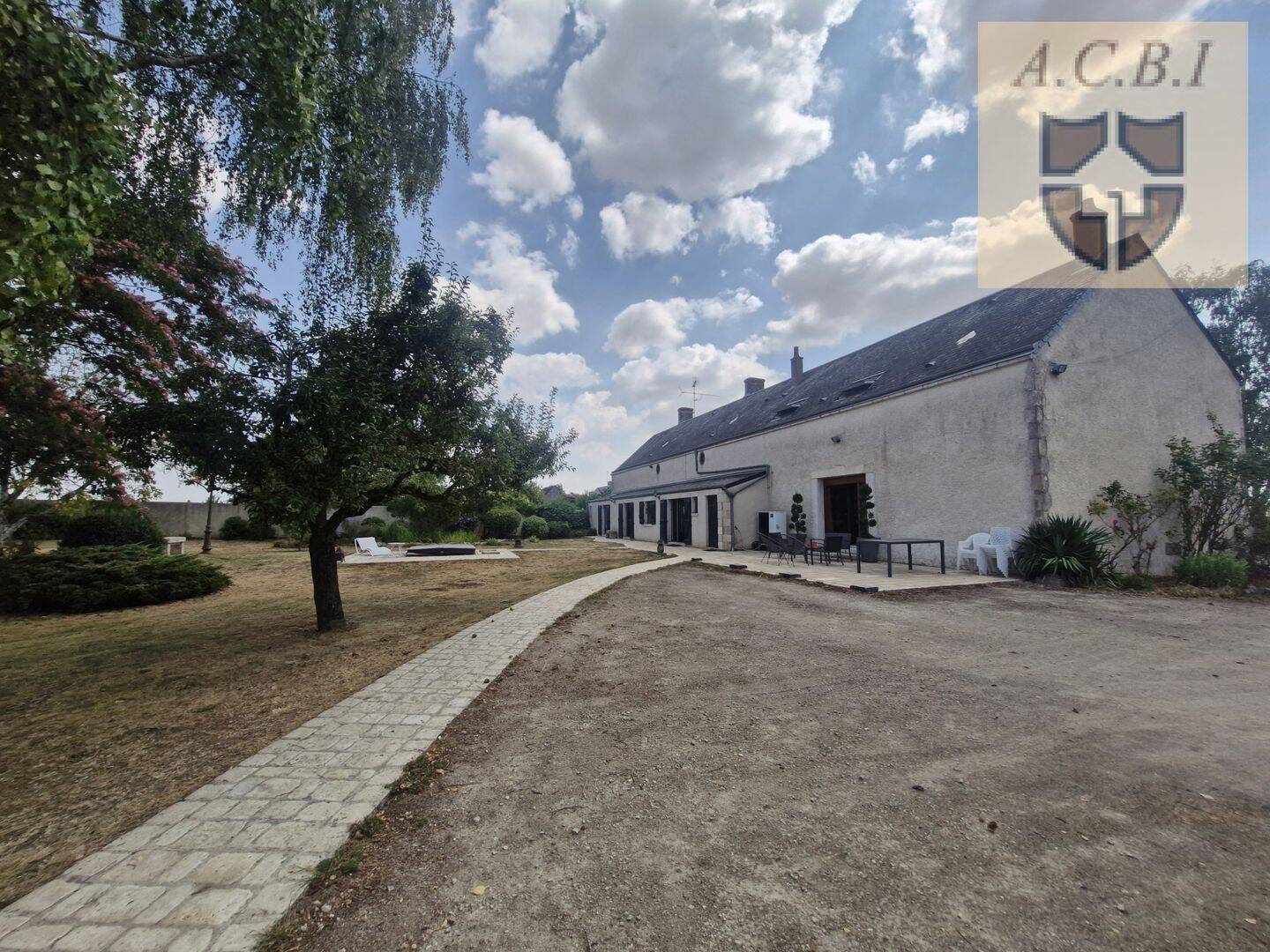 Maison 8 pièces 370 m² · à Josnes · 370 m² · 347 940 €