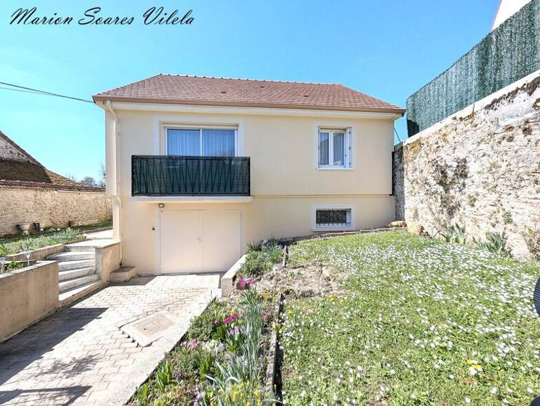 Maison à vendre 250 000 € 3 pièces 2 chambres 61 m² 334 m² de terrain Chaumes-en-Brie 77390