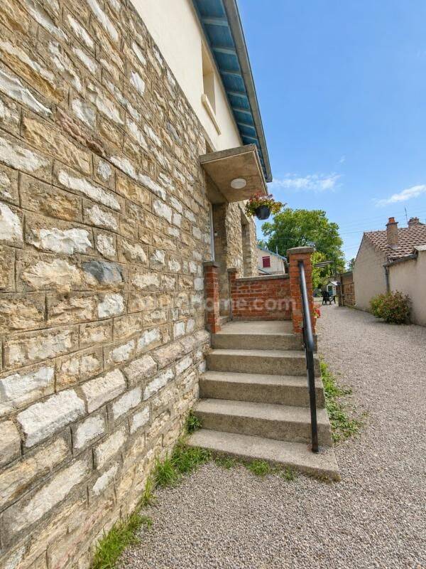 Maison 4 pièces 72 m² · à Damparis · 72 m² · 145 000 €