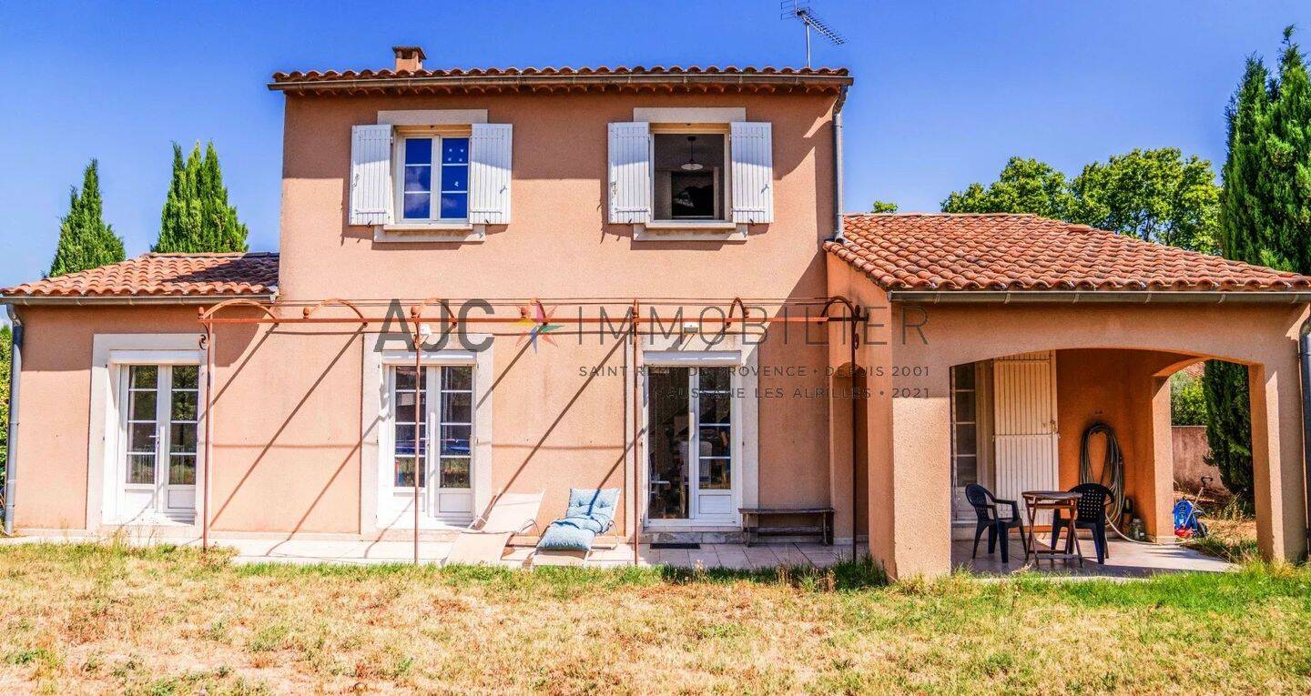 Maison 4 pièces 133 m² · à Saint-Rémy-de-Provence · 133 m² · 598 000 €
