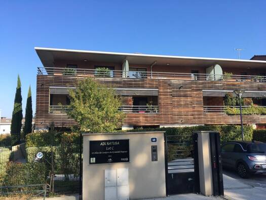 Appartement à vendre 298 309 € 2 pièces 1 chambre 43 m² RDC Pont de l'Arc Aix-en-Provence 13090