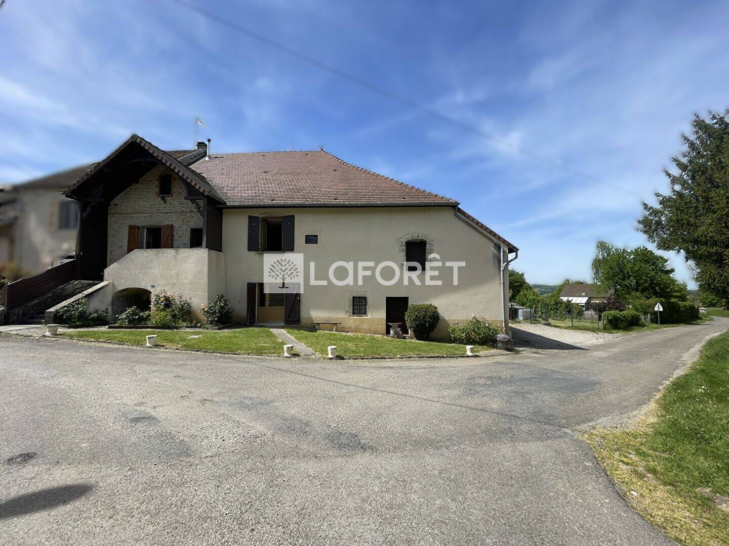Maison 4 pièces 139 m² · à Poligny · 139 m² · 250 000 €