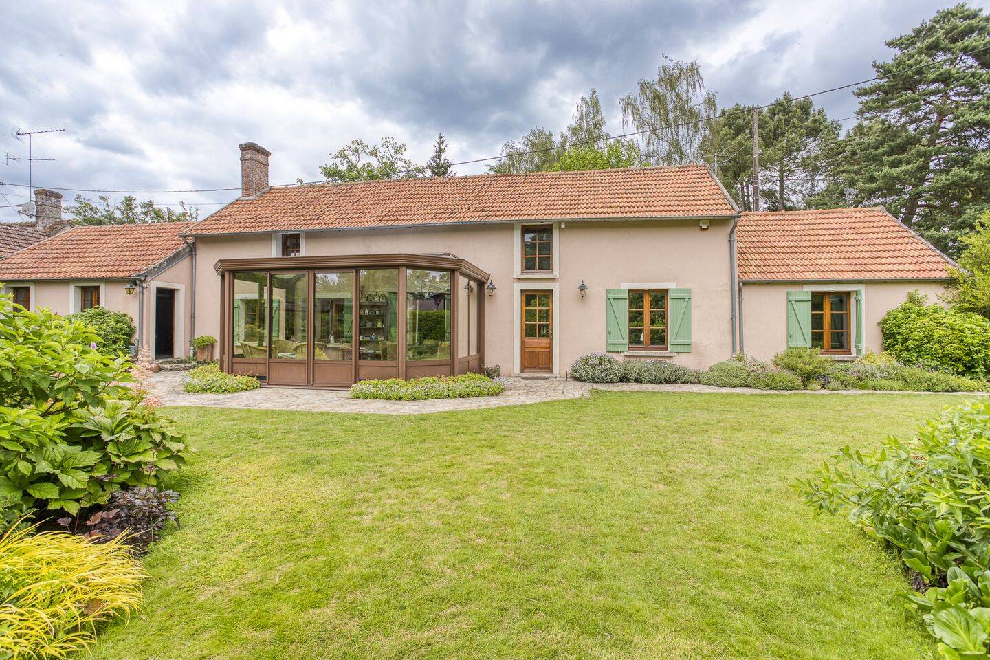 Maison 5 pièces 165 m² · à Poigny-la-Forêt · 165 m² · 545 000 €