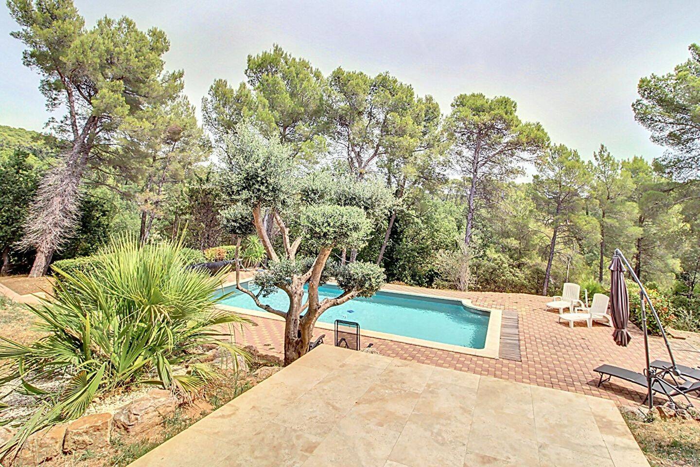 Maison 8 pièces 180 m² · à Draguignan · 180 m² · 656 000 €