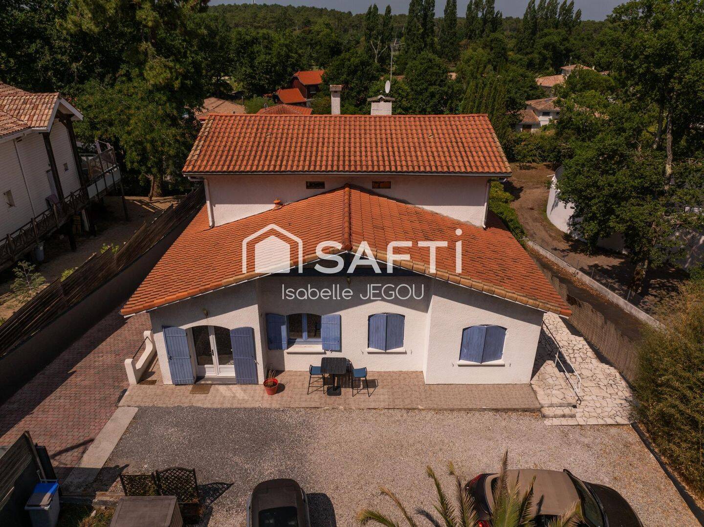Maison 9 pièces 329 m² · à La Teste-de-Buch · 329 m² · 1 150 000 €