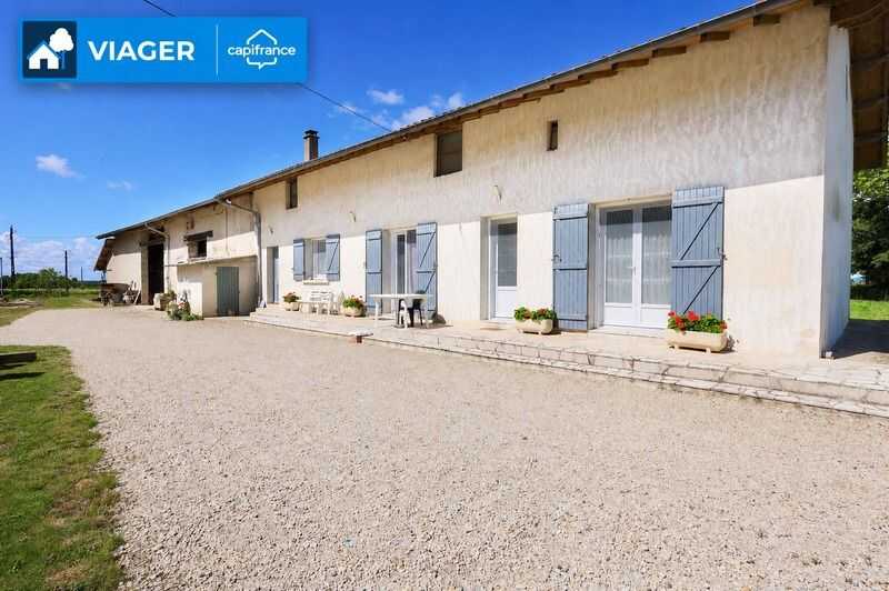 Maison 4 pièces 90 m² · à Pont-de-Vaux · 90 m² · 56 000 €