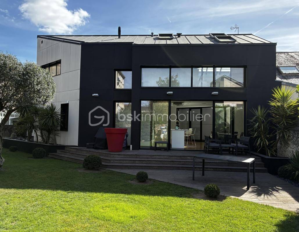 Maison 3 pièces 133 m² · à Tours · 133 m² · 676 000 €
