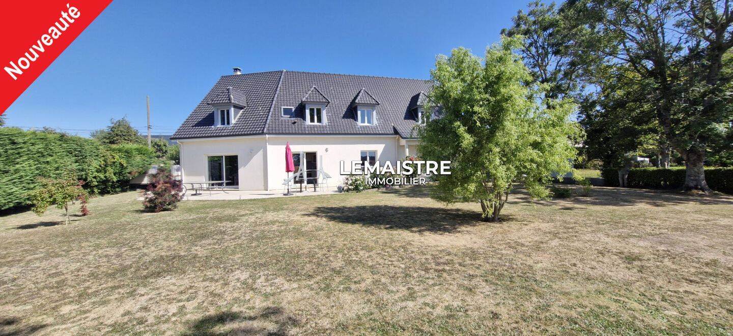 Maison 9 pièces 218 m² · à Saint-Pierre-en-Port · 218 m² · 399 000 €