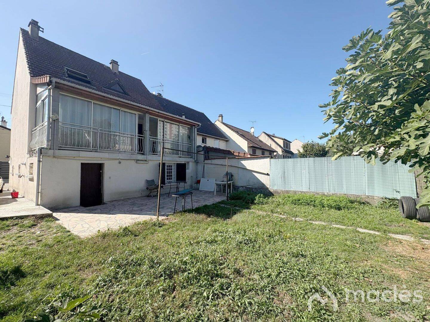 Maison 7 pièces 121 m² · à Saint-Denis · 121 m² · 439 000 €