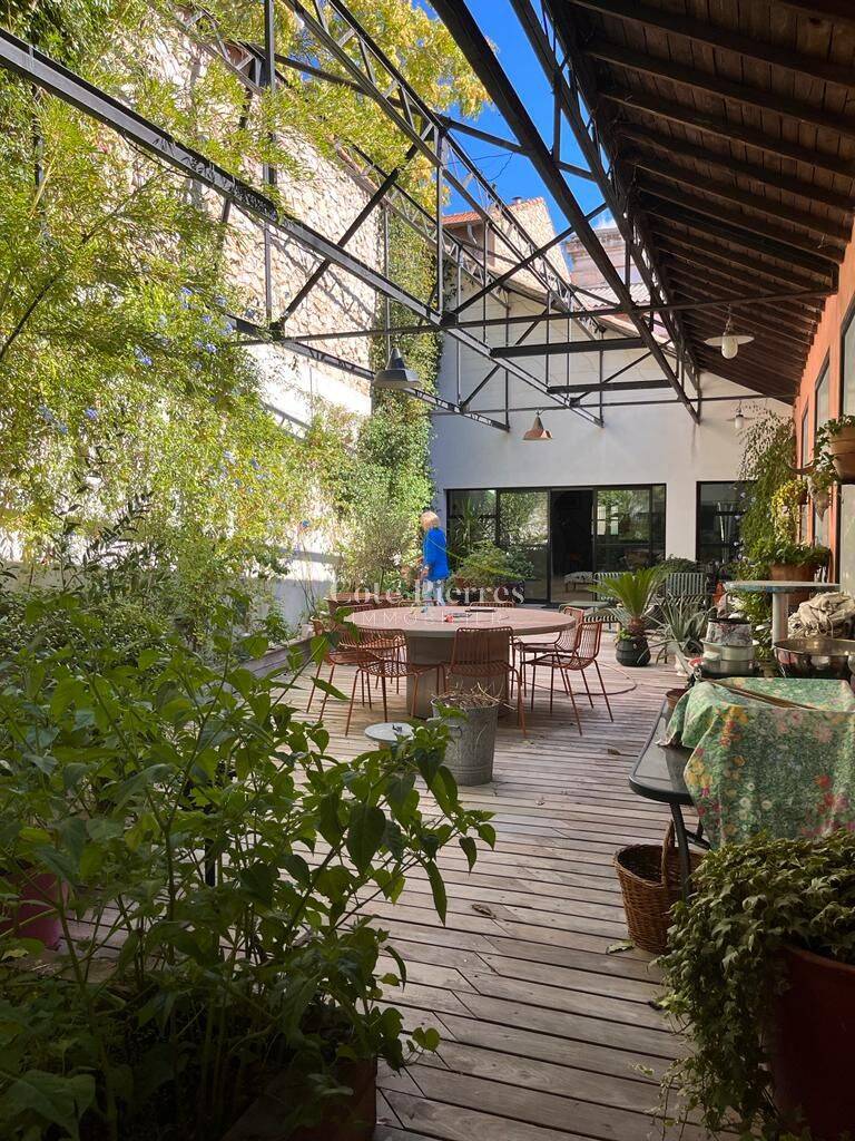 Maison 5 pièces 200 m² · à Nîmes · 200 m² · 900 000 €