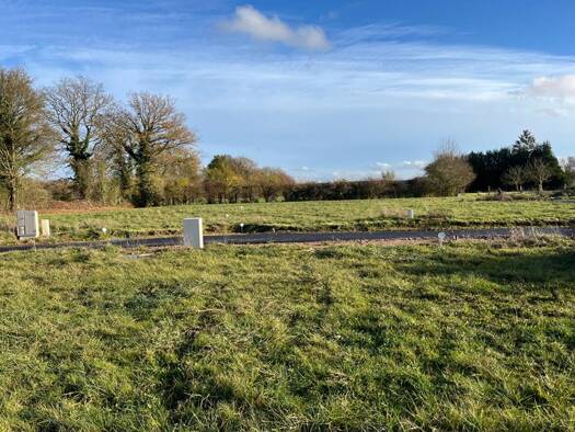 Terrain à vendre 50 850 € 781 m² de terrain Noron-l'Abbaye 14700