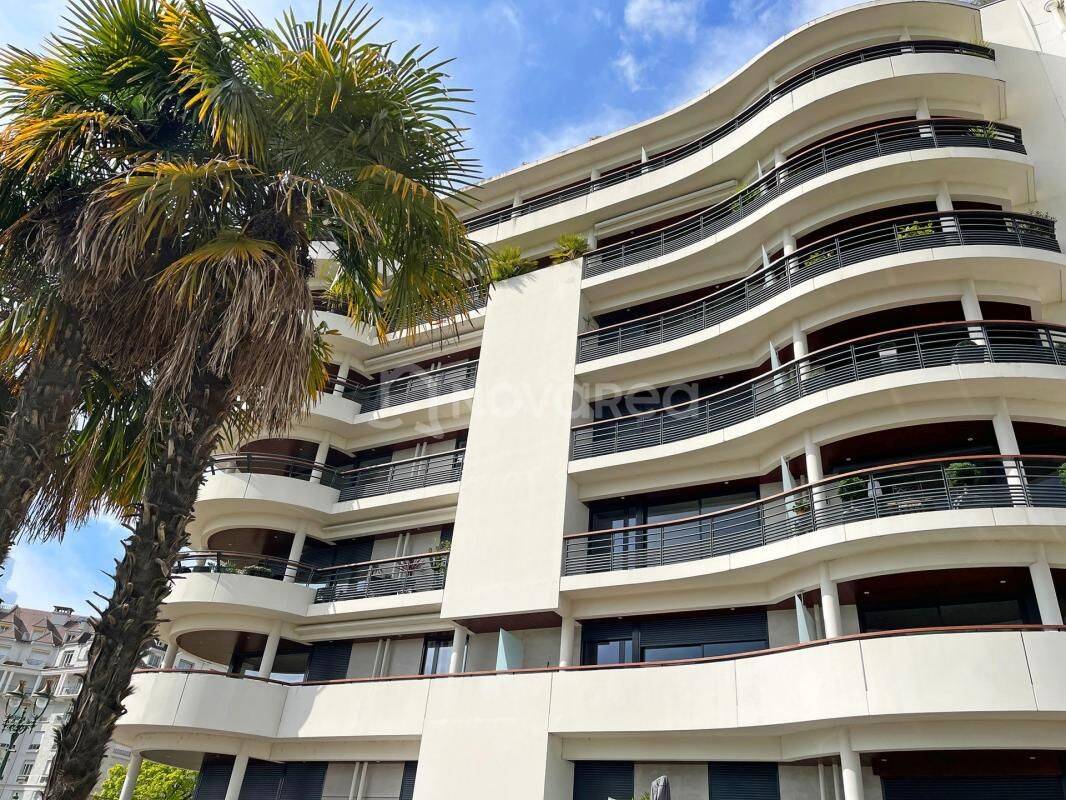 Appartement 2 pièces 51 m² · à Pau · 51 m² · 890 €