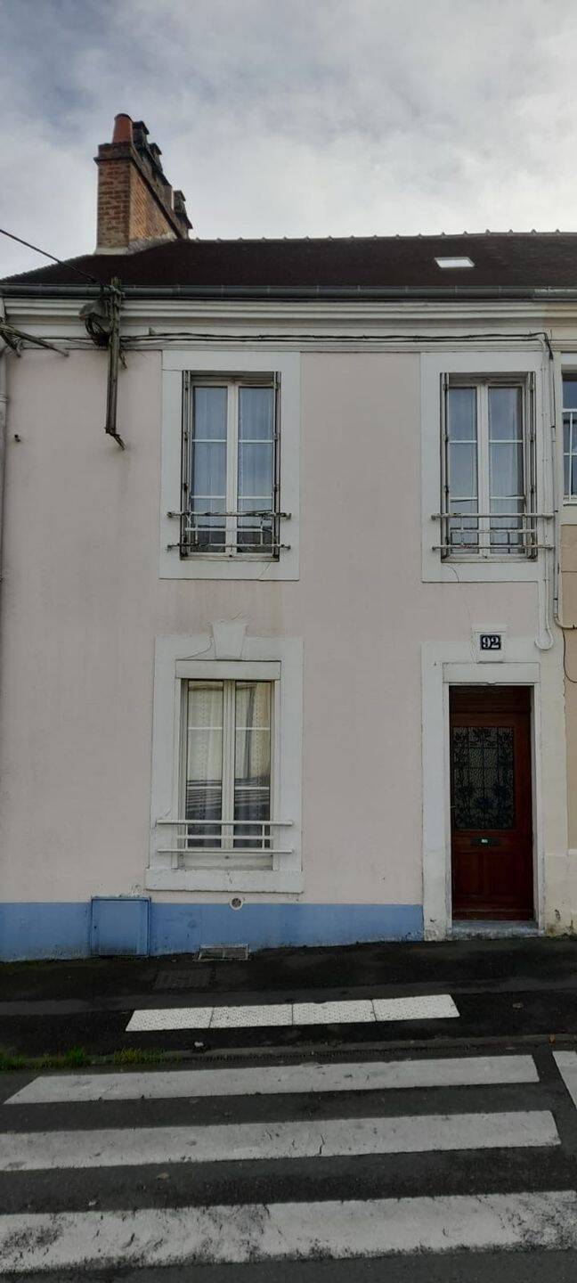 Maison 3 pièces 76 m² · à Mamers · 76 m² · 49 000 €