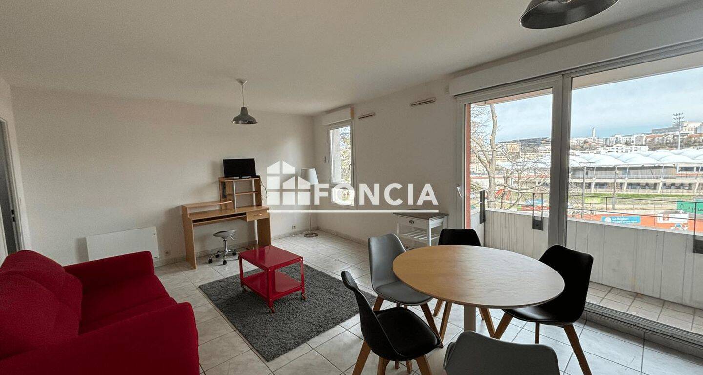Appartement 1 pièce 33 m² · à Clermont-Ferrand · 33 m² · 540 €