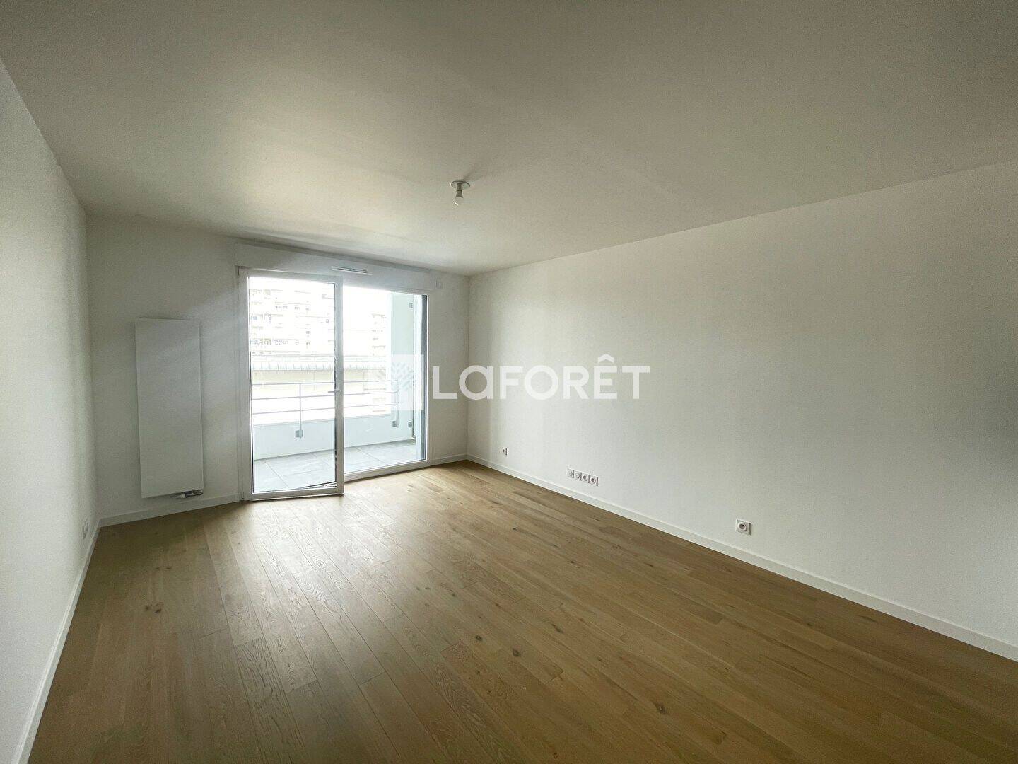 Appartement 3 pièces 65 m² · à Clichy · 64,9 m² · 1 770 €/mois