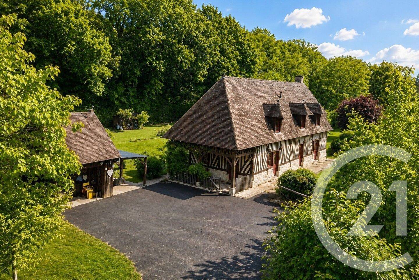 Maison 5 pièces 158 m² · à Lisieux · 158 m² · 449 000 €
