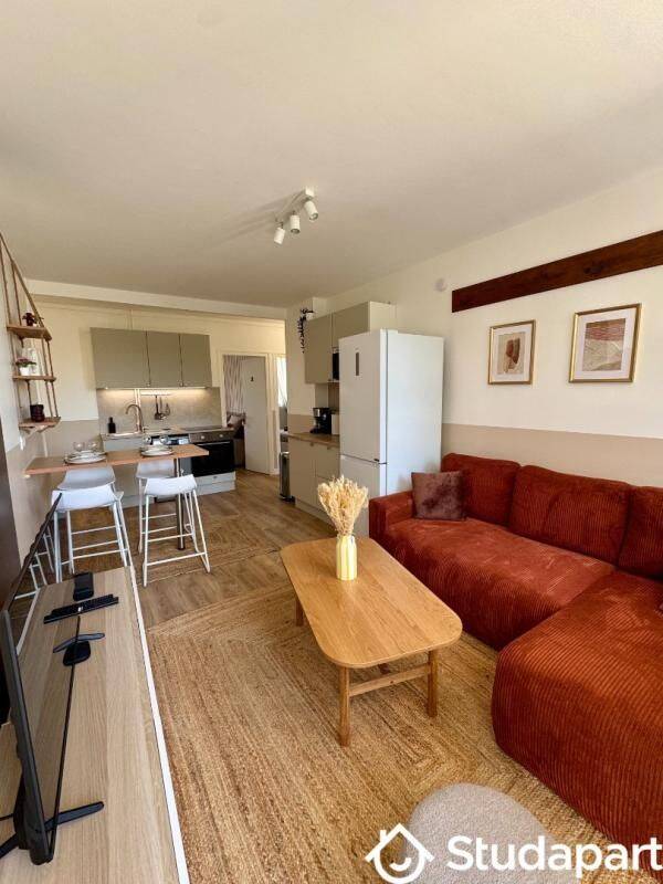 1 pièce 10 m² · à Ville-la-Grand · 10 m² · 780 €/mois