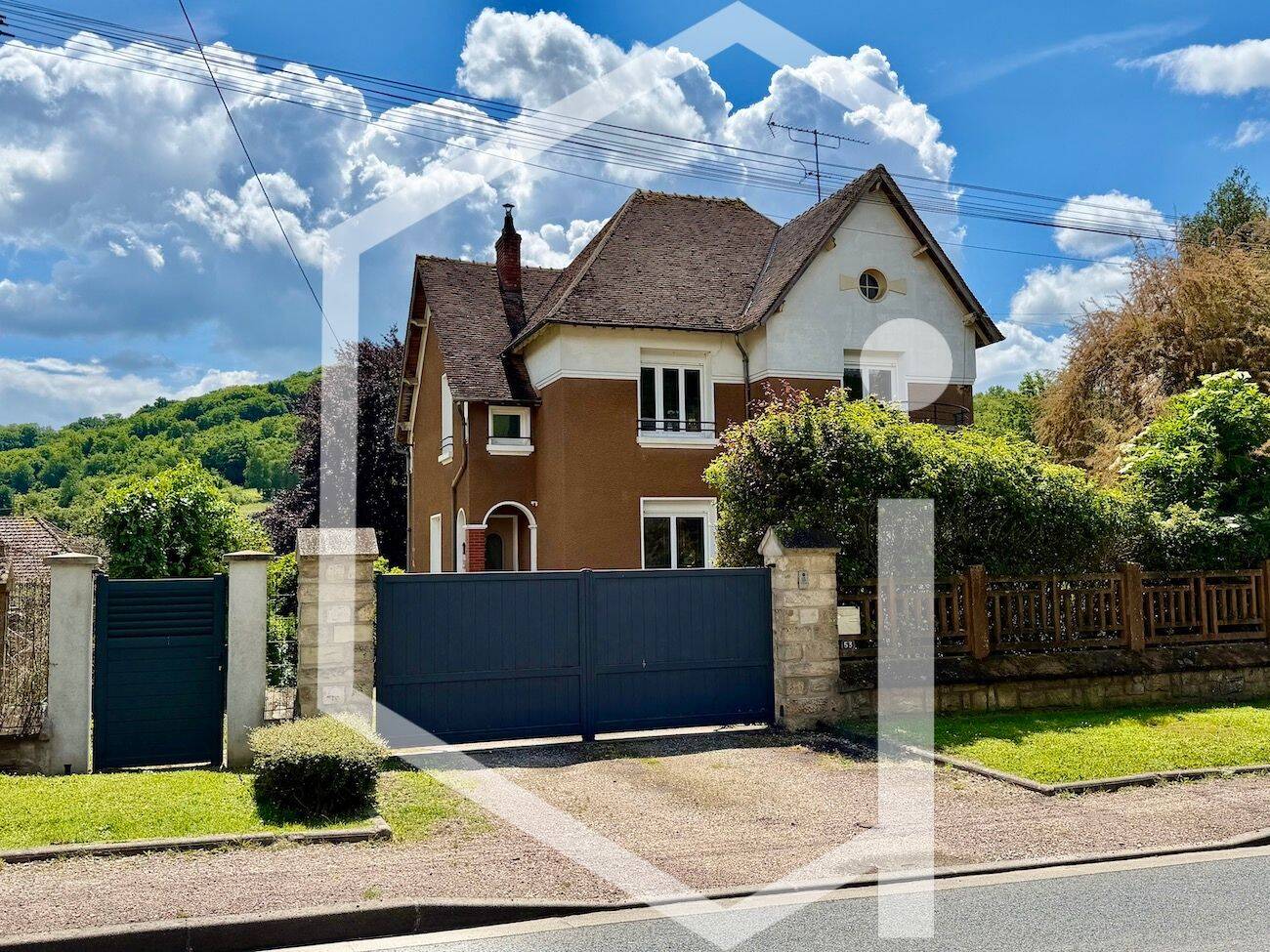 Maison 5 pièces 129 m² · à Sancerre · 129 m² · 275 000 €