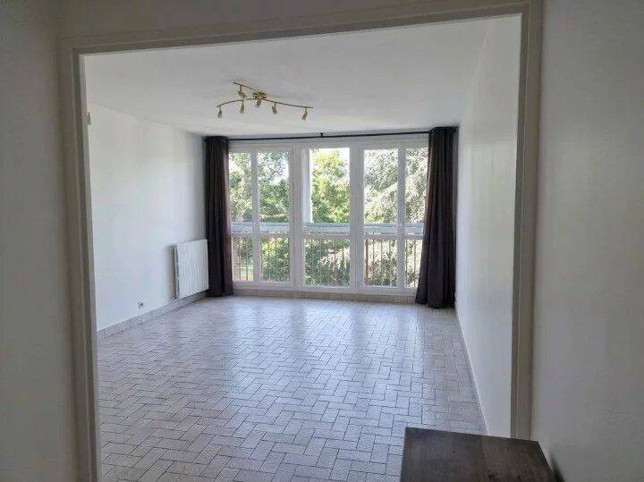 Appartement 3 pièces 68 m² · à Thiais · 68,1 m² · 1 329 €