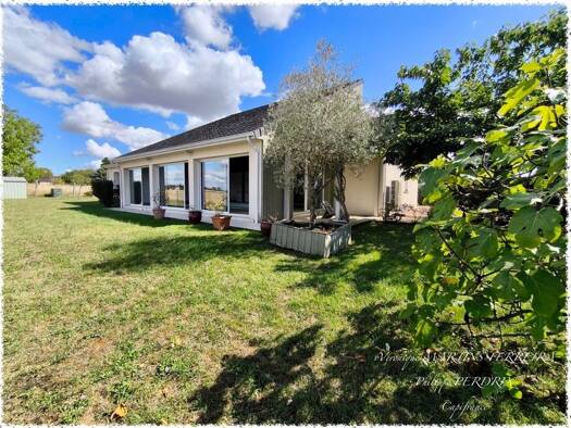 Maison à vendre 353 000 € 5 pièces 4 chambres 138 m² 1 191 m² de terrain Rural Saint-Doulchard 18230