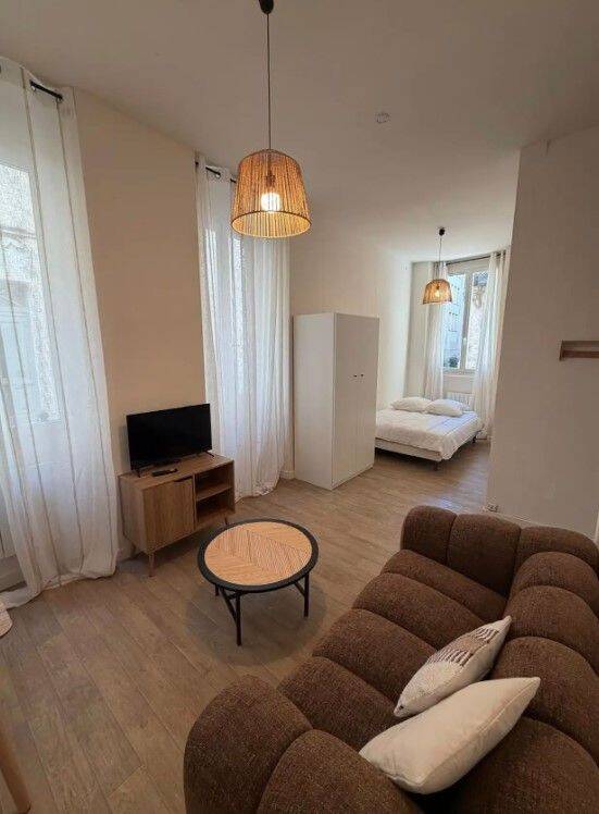 Appartement 1 pièce 27 m² · à Bordeaux · 27 m² · 770 €/mois