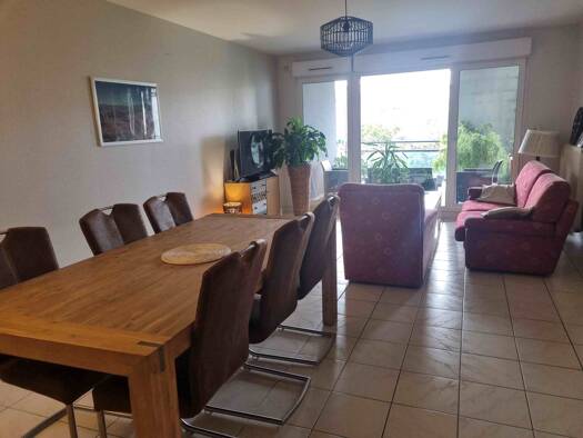 Appartement à vendre 270 000 € 4 pièces 3 chambres 98 m² Étage 1/3 Haut-Rhele Venizelos Saint Victor Montigny-lès-Metz 57950