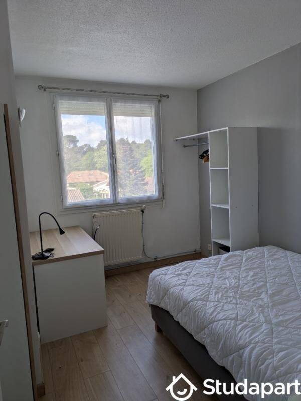 1 pièce 9 m² · à Pessac · 9 m² · 490 €